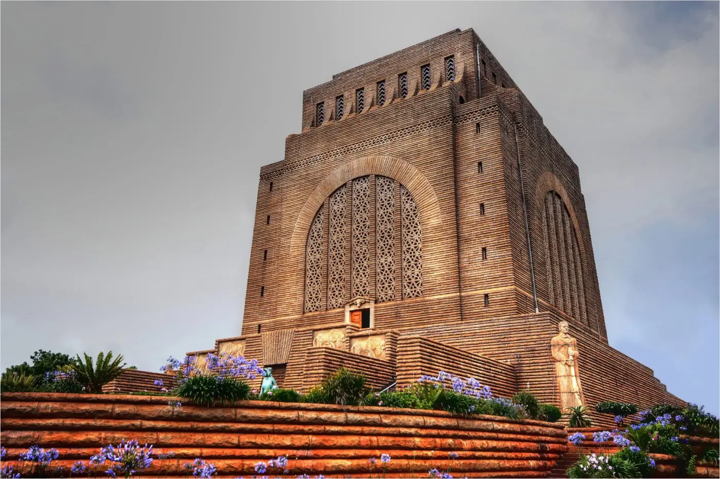 Beyond Pioneering: The Complexity of the Voortrekker Monument